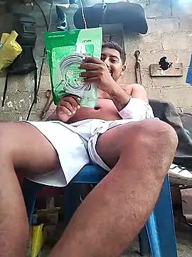 Snapshot of master_juju1924 chatting on June 13, 8:40 pm master juju1924 online show from June 13, 8:40 pm