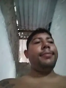 Snapshot of master_juju1924 chatting on June 20, 3:06 pm master juju1924 online show from June 20, 3:06 pm