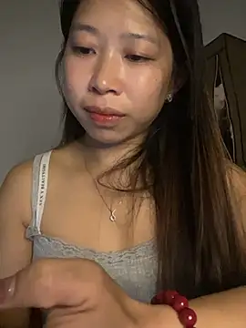 Snapshot of Mayly_lucky2 chatting on June 22, 10:07 pm Mayly lucky2 online show from June 22, 10:07 pm
