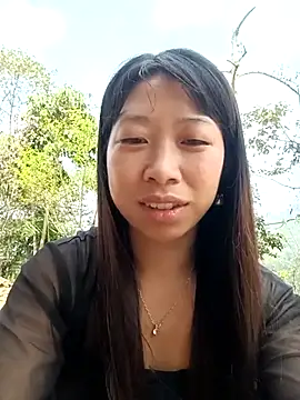 Snapshot of Mayly_lucky2 chatting on March 2, 5:08 am Mayly lucky2 online show from March 2, 5:08 am