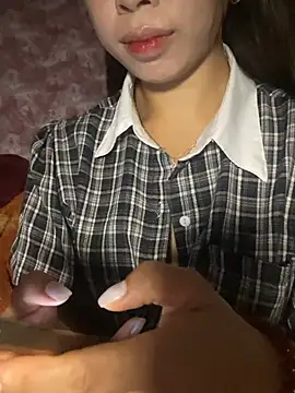 Snapshot of Mayly_lucky2 chatting on July 19, 3:04 am Mayly lucky2 online show from July 19, 3:04 am