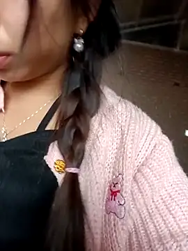 Snapshot of Mayly_lucky2 chatting on February 20, 6:59 am Mayly lucky2 online show from February 20, 6:59 am