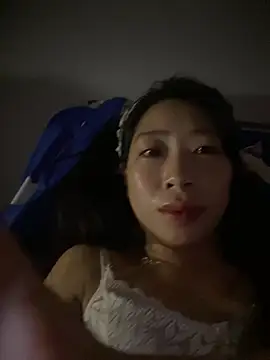 Snapshot of Mayly_lucky2 chatting on July 11, 10:54 pm Mayly lucky2 online show from July 11, 10:54 pm