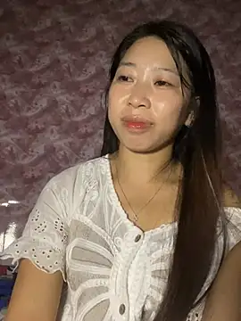 Snapshot of Mayly_lucky2 chatting on July 1, 2:39 pm Mayly lucky2 online show from July 1, 2:39 pm