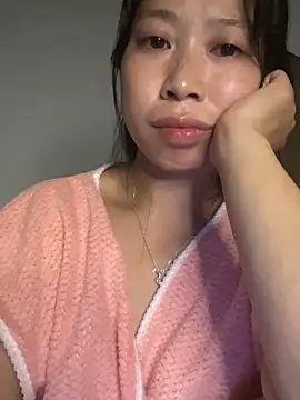 Snapshot of Mayly_lucky2 chatting on June 17, 9:47 pm Mayly lucky2 online show from June 17, 9:47 pm