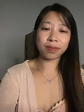 Snapshot of Mayly_lucky2 chatting on June 20, 11:43 pm Mayly lucky2 online show from June 20, 11:43 pm