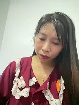Snapshot of Mayly_lucky2 chatting on May 15, 12:58 pm Mayly lucky2 online show from May 15, 12:58 pm