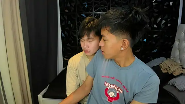 davincihugecock online show from March 28, 4:41 pm