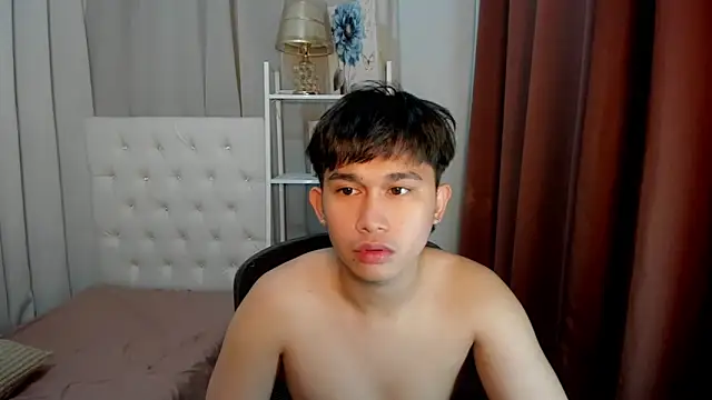 davincihugecock online show from February 22, 8:43 pm