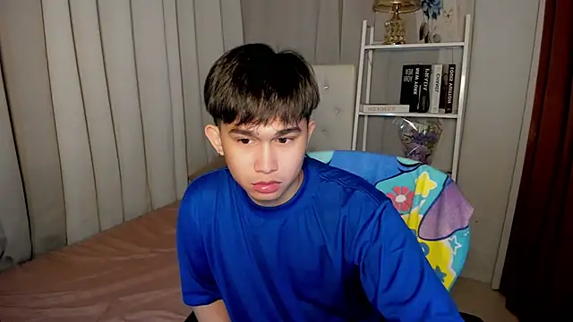 davincihugecock online show from February 23, 4:40 pm