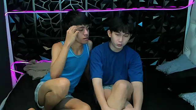 davincihugecock online show from March 16, 5:37 pm