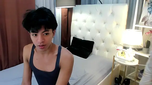 davincihugecock online show from May 9, 6:33 pm
