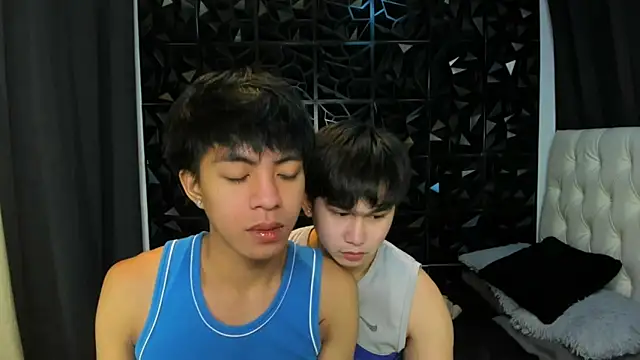 davincihugecock online show from March 24, 5:24 pm