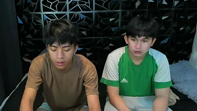 davincihugecock online show from March 19, 4:51 pm