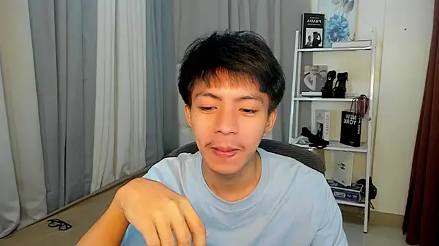 davincihugecock online show from February 6, 4:14 pm