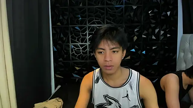 davincihugecock online show from March 22, 5:14 pm