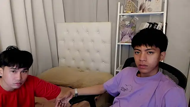 davincihugecock online show from February 25, 4:40 pm