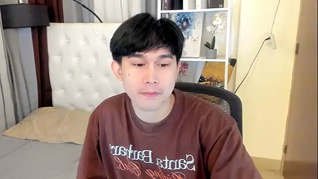 davincihugecock online show from May 15, 5:33 pm
