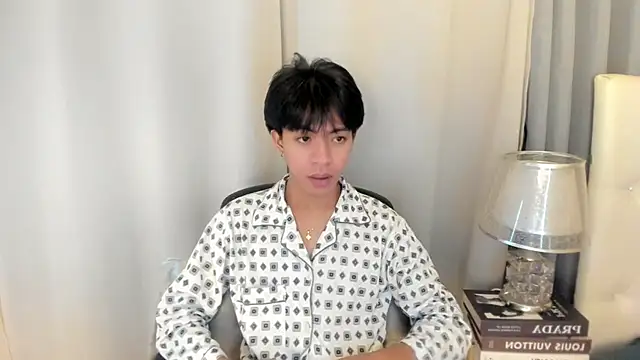davincihugecock online show from August 3, 9:20 pm