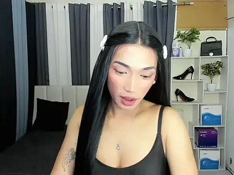 FyangFoxx online show from March 23, 6:24 am