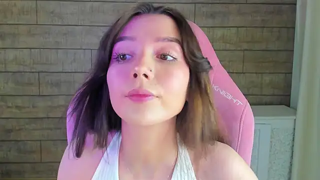 VanessaVienne online show from March 23, 4:29 pm