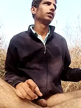 sahilcute1 online show from January 18, 4:05 am