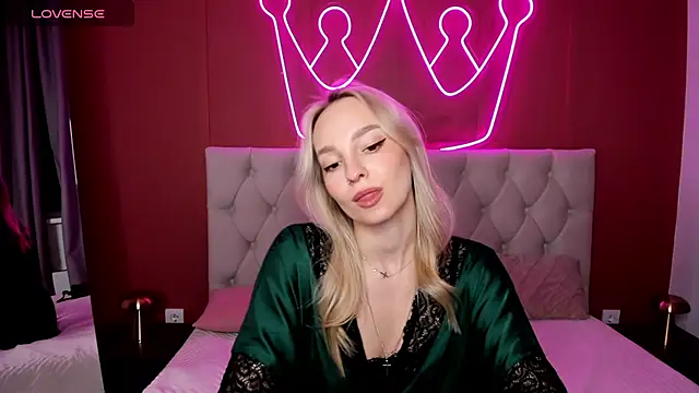 Snapshot of DaisyMellifluous chatting on January 10, 12:33 pm DaisyMellifluous online show from January 10, 12:33 pm