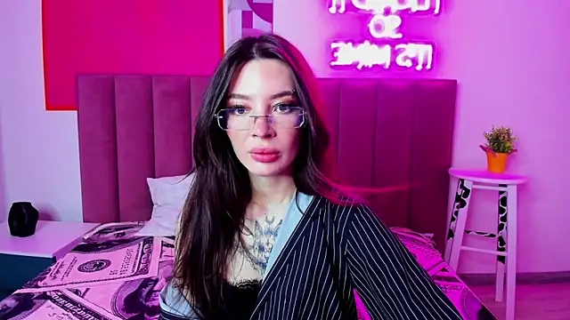 IvyDainty online show from June 27, 1:22 am
