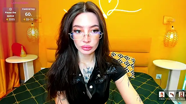 IvyDainty online show from June 18, 1:26 am