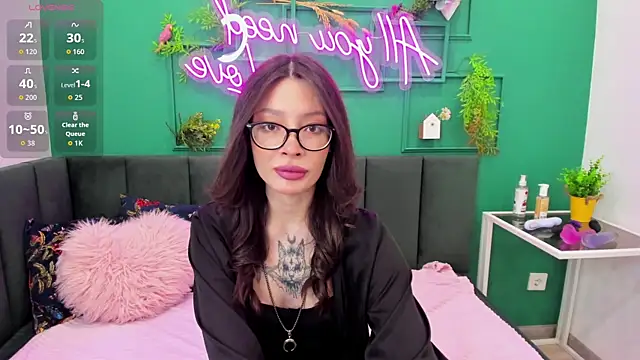 IvyDainty online show from April 9, 1:40 am