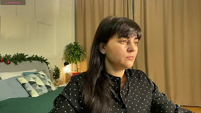  SilkyShadow  online show from January 13, 1:20 am