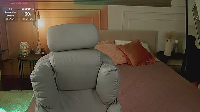  SilkyShadow  online show from March 20, 1:06 am