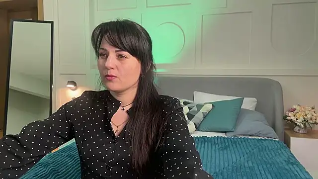  SilkyShadow  online show from April 13, 1:09 am