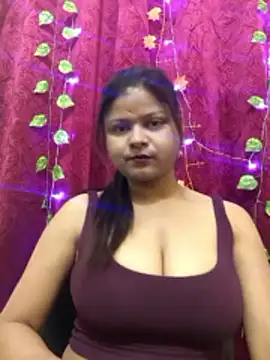 Attractive Queen  online show from March 5, 4:42 am