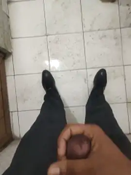 Snapshot of indiahunter chatting on February 13, 10:15 am indiahunter online show from February 13, 10:15 am