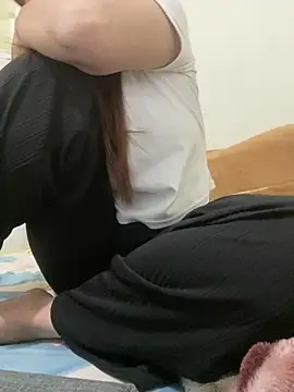 -Mimiu- online show from February 14, 1:55 pm