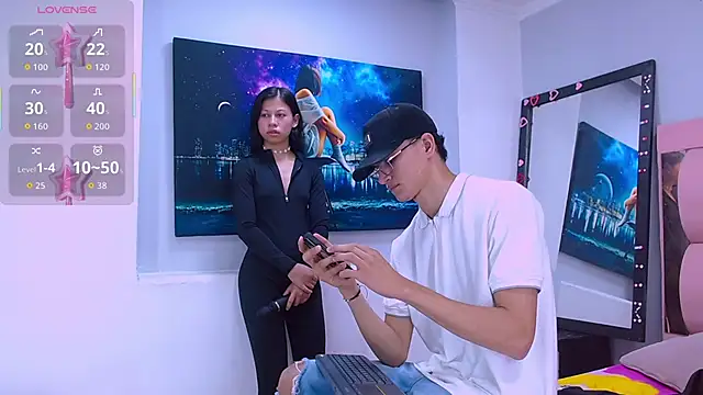 Sophi and Jack online show from March 15, 7:43 pm