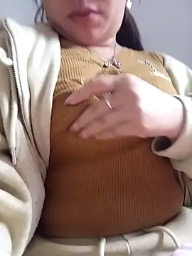 Snapshot of Minaa2x chatting on March 1, 5:18 am Minaa2x online show from March 1, 5:18 am