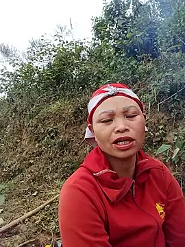 Snapshot of miray- chatting on January 14, 5:33 am miray- online show from January 14, 5:33 am