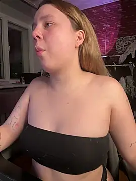 AnnaSeint online show from February 7, 6:05 pm