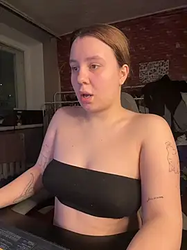 AnnaSeint online show from February 13, 6:41 pm