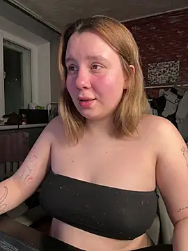 AnnaSeint online show from February 12, 6:07 pm