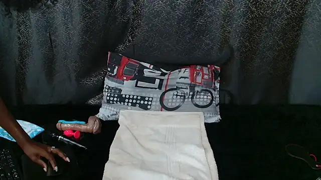 Amanda April online show from March 27, 5:14 pm