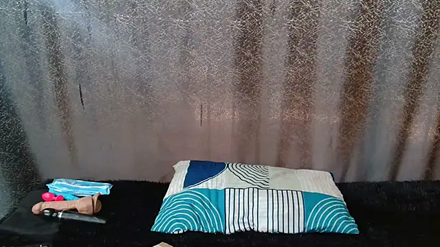 Amanda April online show from March 10, 7:23 am