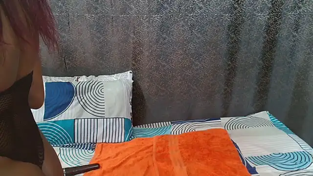 Snapshot of Amanda_April chatting on February 21, 7:27 pm Amanda April online show from February 21, 7:27 pm