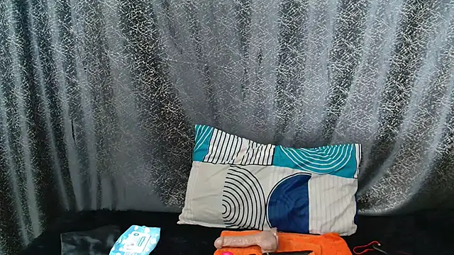 Amanda April online show from March 22, 5:36 pm