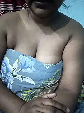 Snapshot of Desi_Nil_pori chatting on February 7, 5:32 pm Desi Nil pori online show from February 7, 5:32 pm