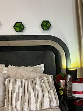 LucyBridgette online show from March 25, 5:40 am