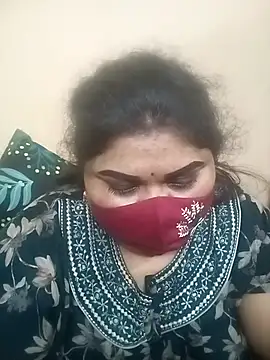 misammahyd online show from April 18, 7:18 pm