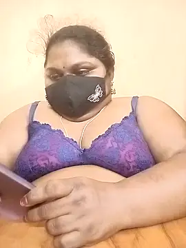 misammahyd online show from February 4, 7:09 pm